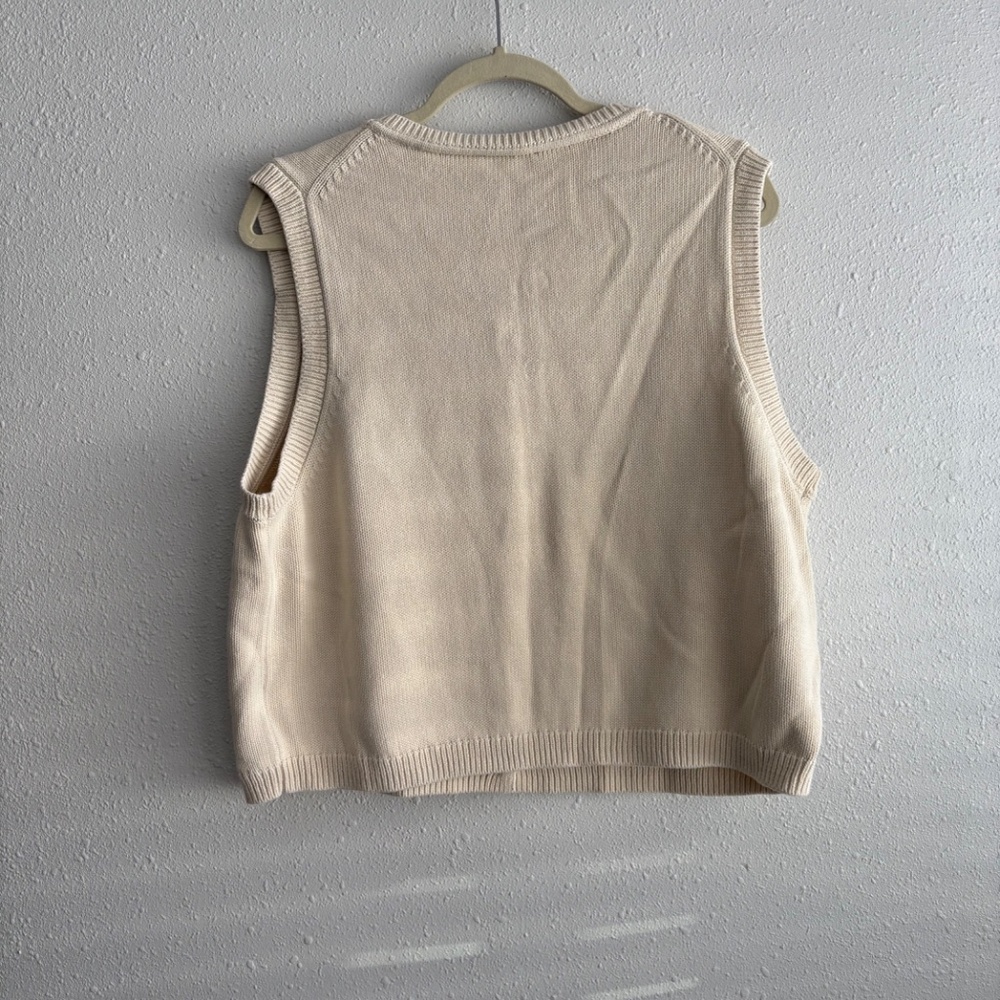 GAP Cropped Sleeveless Button Down Cardigan Sweater Vest in Cream White - Picture 5 of 7